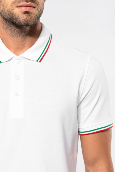 Detail col et manche polo homme personnalisable. Couleur blanc avec liserés Detail col et manche polo homme personnalisable. Couleur blanc avec liserés