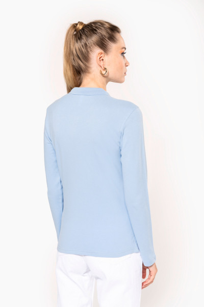 Polo personnalisable. Polo féminin piqué manches longues. Vue de dos. Couleur sky blue - Marque Kariban Polo personnalisable. Polo féminin piqué manches longues. Vue de dos. Couleur sky blue - Marque Kariban