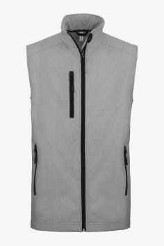 Bodywarmer softshell personnalisable. Couleur gris portée par un homme vue de face - Marque Kariban 2