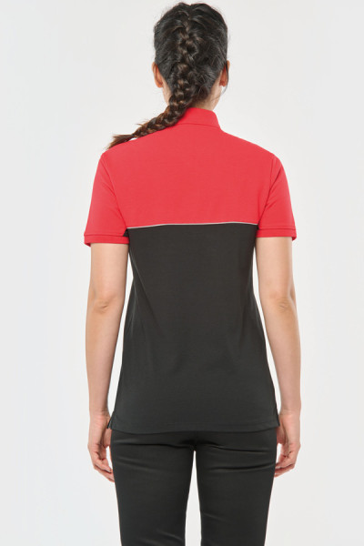 Polo bicolore écoresponsable personnalisable - Couleur black/red - Vue de dos sur femme - Marque Workteam