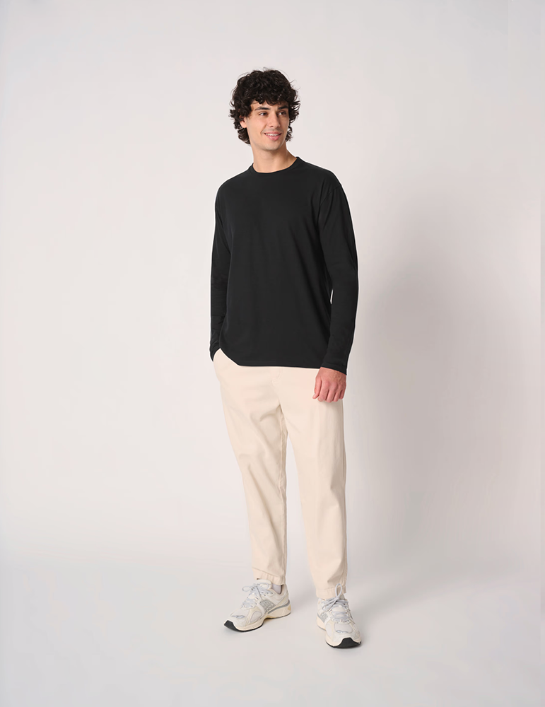 Tshirt manches longues unisexe IB323 idealblack mannequin2